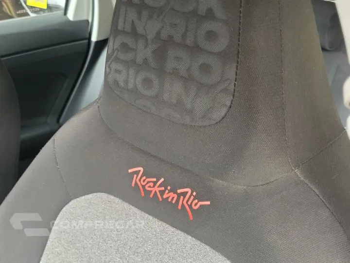 Polo Track Rock in Rio 1.0 Flex 12V 5p