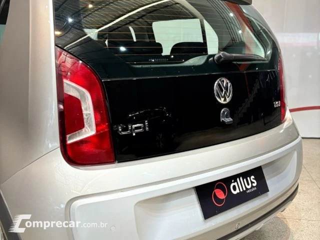 CROSS UP - 1.0 TSI 12V 4P MANUAL