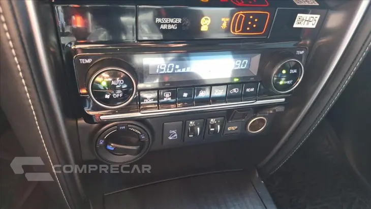 HILUX SW4 2.8 D-4D TURBO DIESEL SRX PLATINUM 7L 4