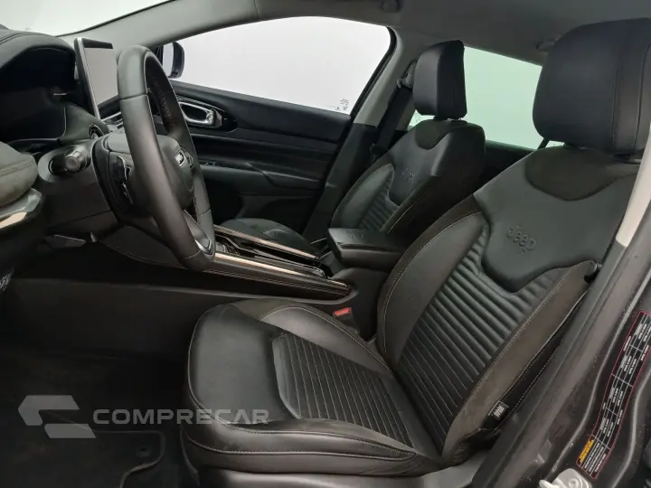 COMMANDER 1.3 T270 TURBO FLEX LIMITED AT6