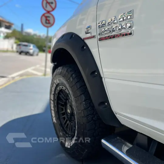 2500 6.7 I6 Turbo Laramie CD 4X4