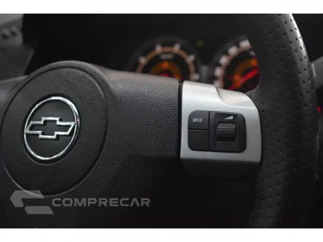 VECTRA SEDAN - 2.0 MPFI ELEGANCE 8V 4P MANUAL