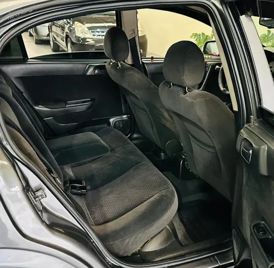 ASTRA 2.0 MPFI Advantage 8V