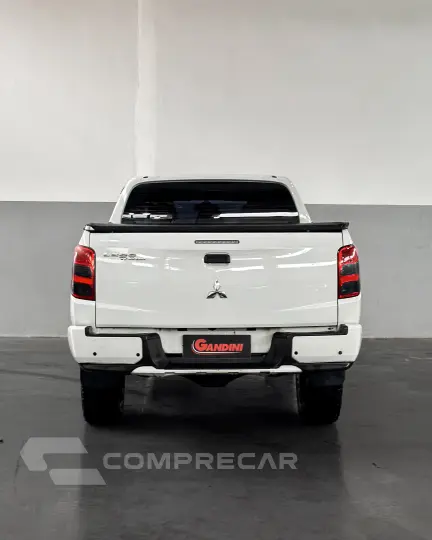 L200 TRITON 2.4 16V Turbo Sport GLX CD 4X4