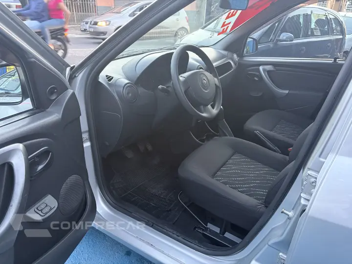 LOGAN 1.0 Authentique 16V