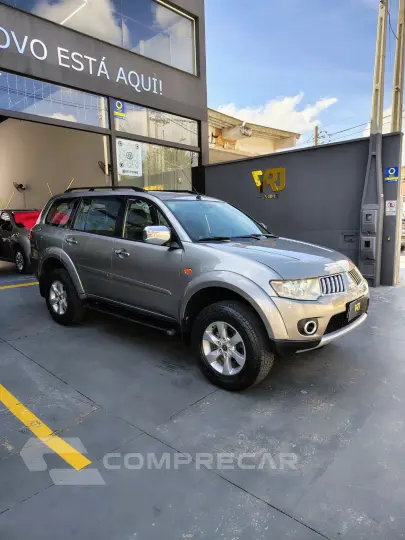 Pajero DAKAR/HPE 3.5 4x4 Flex 5p Aut.