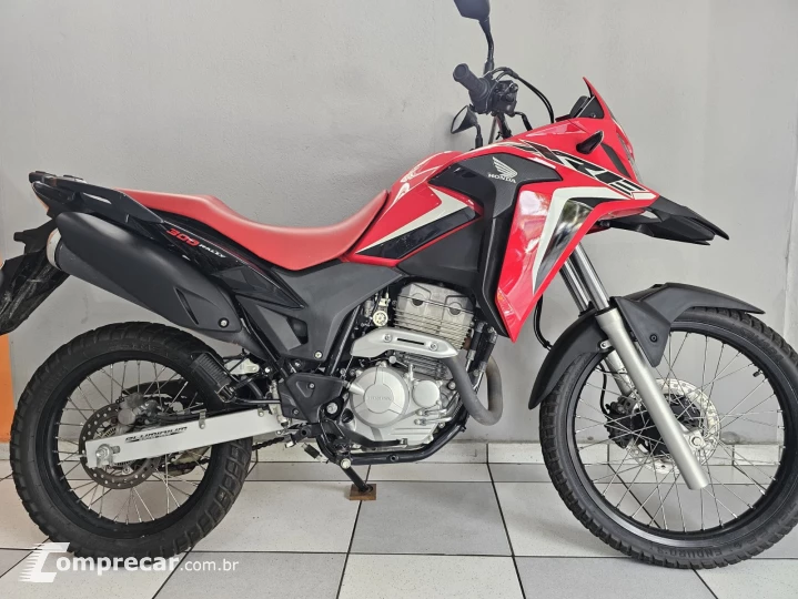 XRE 300 RALLY