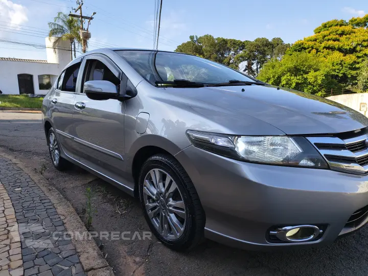 CITY 1.5 EX Sedan 16V