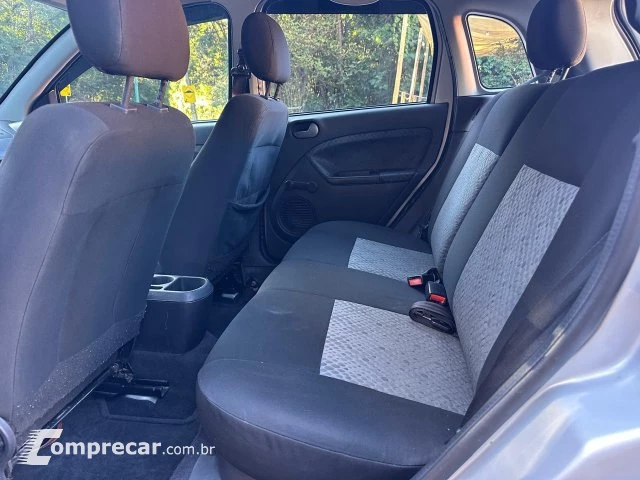 FIESTA HATCH - 1.6 ROCAM SE PLUS 8V 4P MANUAL