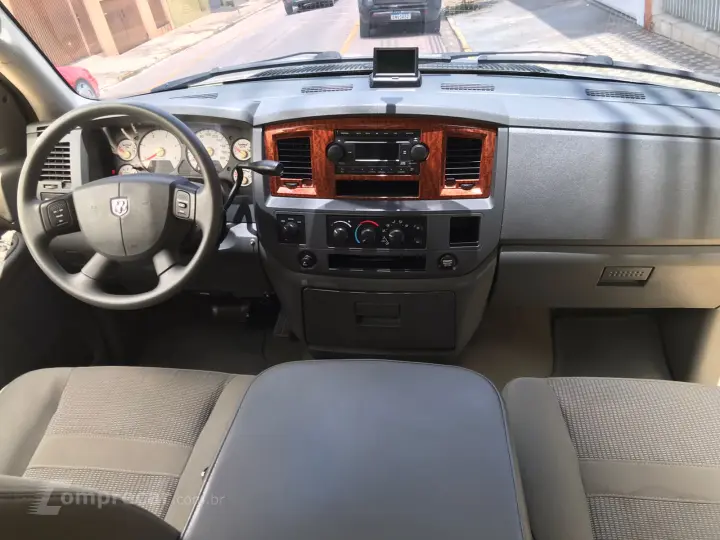 2500 5.9 SLT 4X4 CD I6 24V Turbo