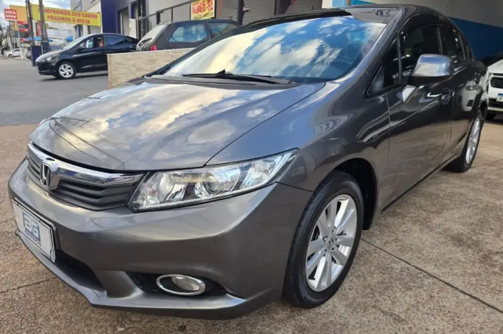 Civic Sedan LXS 1.8/1.8 Flex 16V Mec. 4p