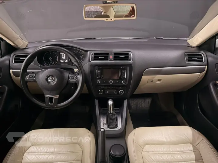 JETTA 2.0 TSI HIGHLINE 200CV GASOLINA 4P TIPTRONIC