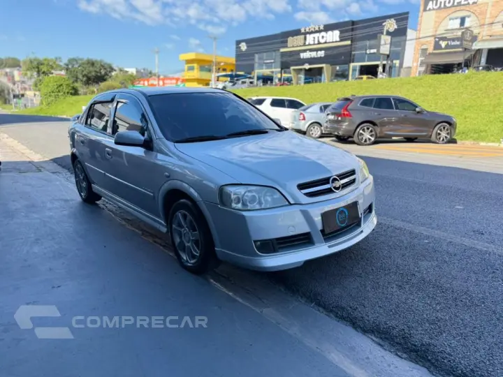 Astra Elegance 2.0 MPFI FlexPower 8V 5p