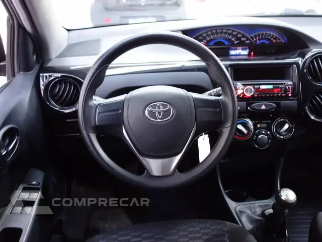 ETIOS HATCH - 1.3 X 16V 4P MANUAL