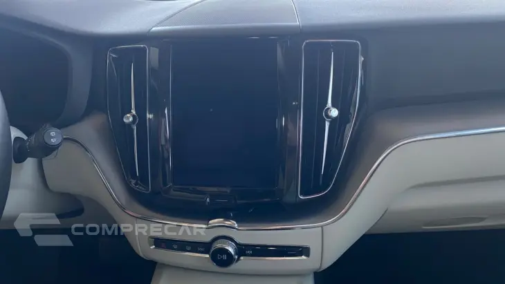 VOLVO XC60 2.0 T8 RECHARGE INSCRIPTION EXPRESSION AWD