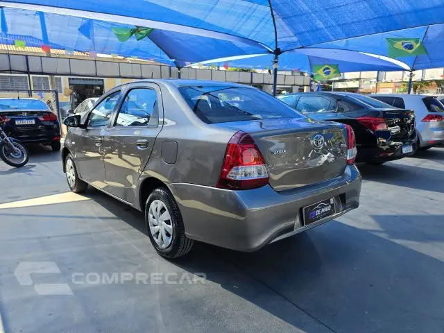 ETIOS SEDAN - 1.5 XS SEDAN 16V 4P AUTOMÁTICO