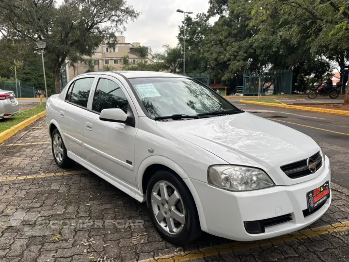 ASTRA 2.0 MPFI Advantage 8V