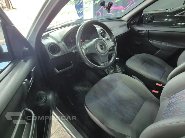 CELTA 1.0 MPFI Spirit 8V