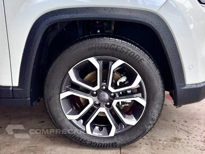 COMMANDER 1.3 T270 TURBO FLEX LIMITED AT6
