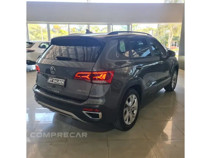 TAOS 1.4 250 TSI TOTAL FLEX COMFORTLINE AUTOMÁTICO