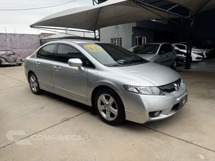Civic 1.8 16V 4P FLEX LXS AUTOMÁTICO