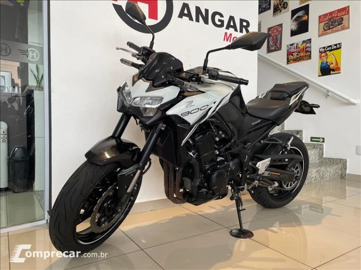 Z900
