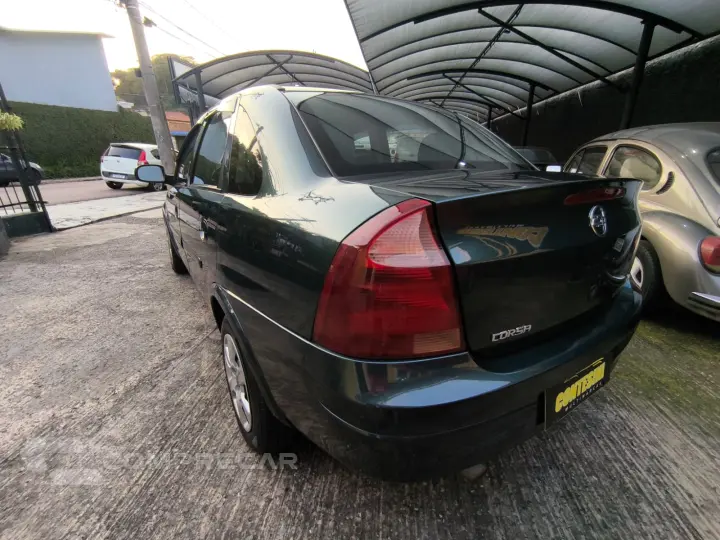 CORSA 1.4 MPFI Maxx Sedan 8V