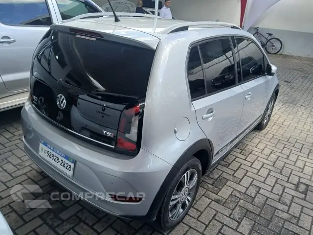 CROSS UP - 1.0 TSI 12V 4P MANUAL