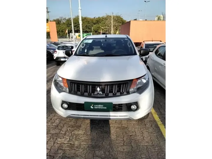 L200 TRITON 2.4 16V TURBO DIESEL GL CD 4X4 MANUAL