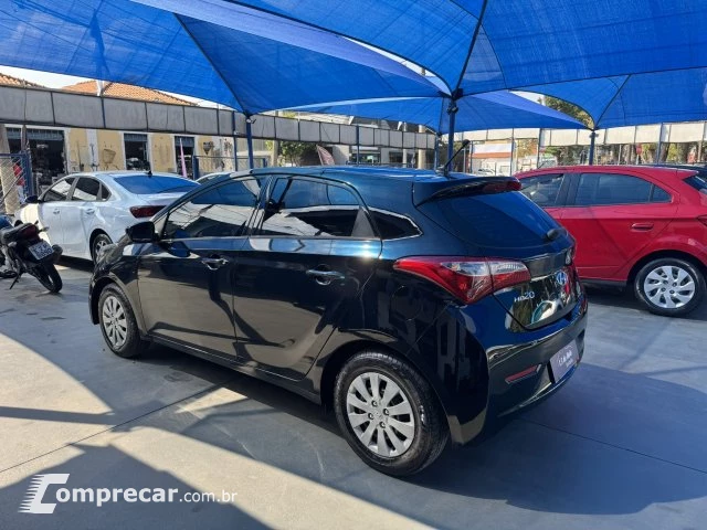 HB20 - 1.0 COMFORT PLUS 12V 4P MANUAL