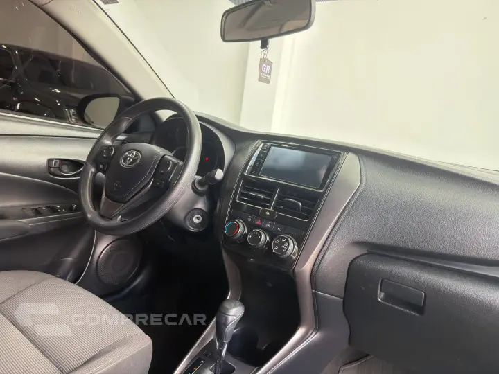 YARIS 1.5 16V Sedan XL