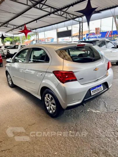 ONIX HATCH LT 1.0 8V FlexPower 5p Mec.