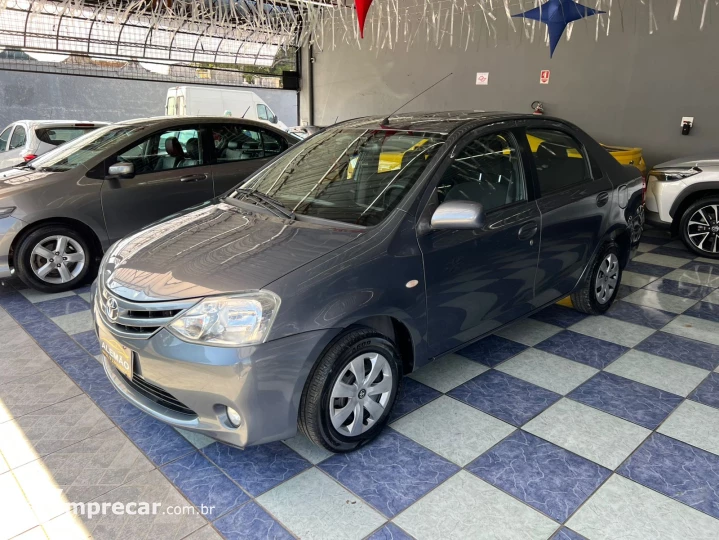ETIOS 1.5 XS Sedan 16V