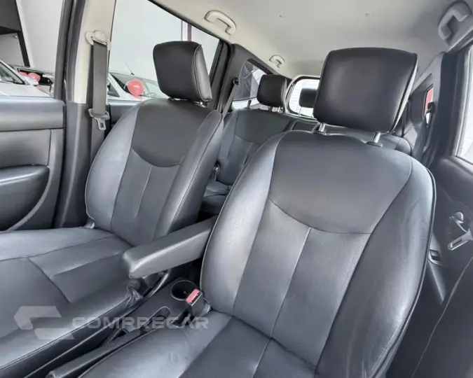 GRAND LIVINA 1.8 SL 16V