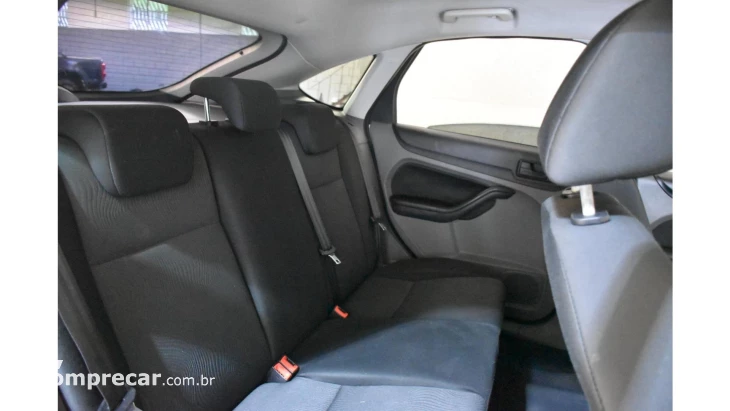 FOCUS HATCH - 1.6 GLX 16V 4P MANUAL