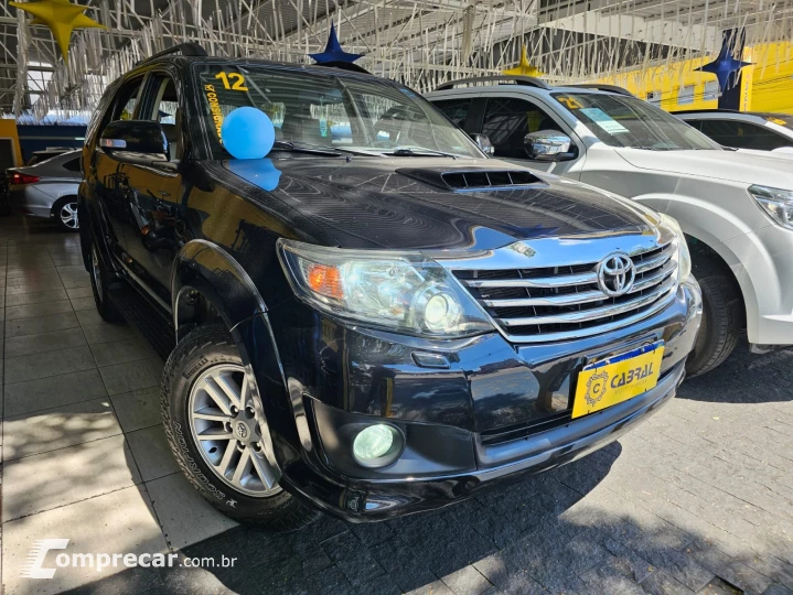 HILUX SW4 3.0 SRV 4X4 7 Lugares 16V Turbo Intercooler