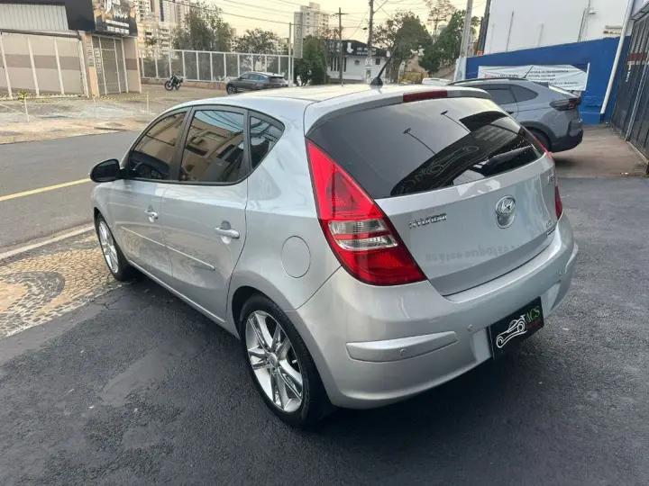 i30 2.0 16V 145cv 5p Aut.