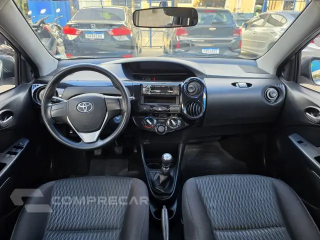 ETIOS HATCH - 1.3 X 16V 4P MANUAL