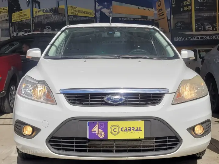 Focus Sedan 2.0 16V/2.0 16V Flex 4p Aut.