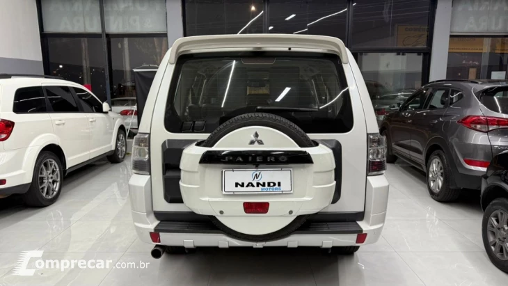 Pajero HPE Full 3.2 4x4 T.I.Dies. 5p Aut