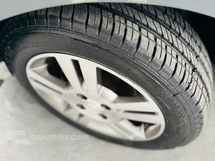 AGILE 1.4 MPFI LTZ 8V