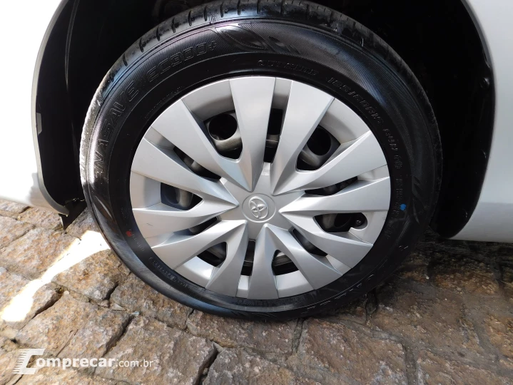 YARIS 1.5 16V Sedan XL Live