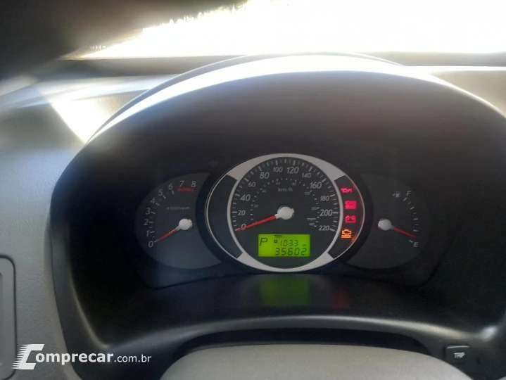 TUCSON 2.0 MPFI GLS 4X2 16V 143cv 2WD