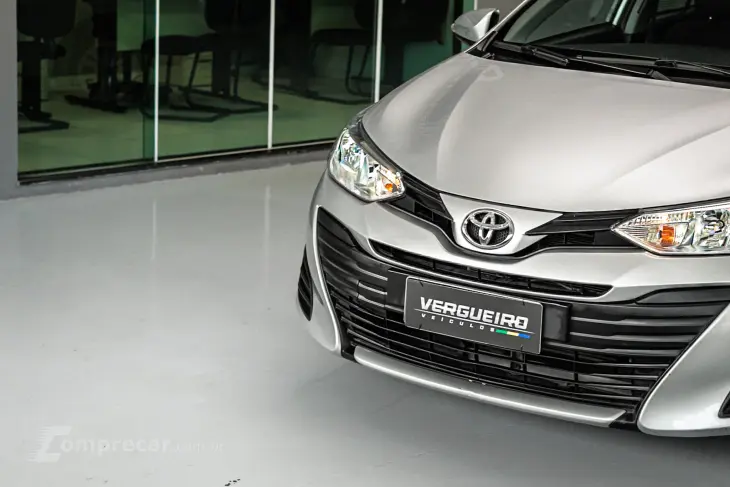 YARIS 1.5 16V Sedan XL live Multidrive