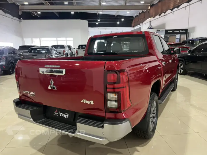 TRITON 2.4 Biturbo CD Hpe-s 4X4