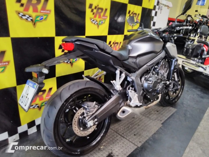 CB 650R ABS