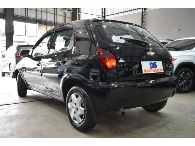 CELTA - 1.0 MPFI LT 8V 4P MANUAL