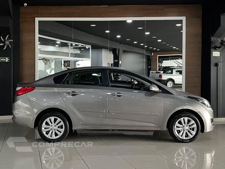 HB20S 1.6 COMFORT PLUS 16V FLEX 4P MANUAL