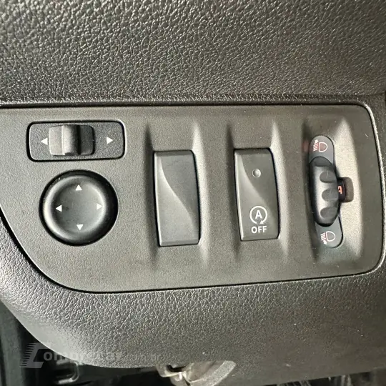 Kwid KWID Intense 1.0 Flex 12V 5p Mec.