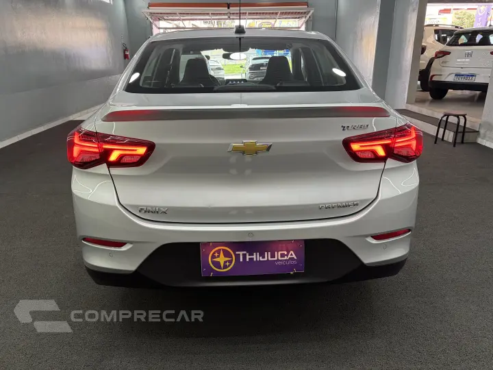 ONIX 1.0 Turbo Plus Premier